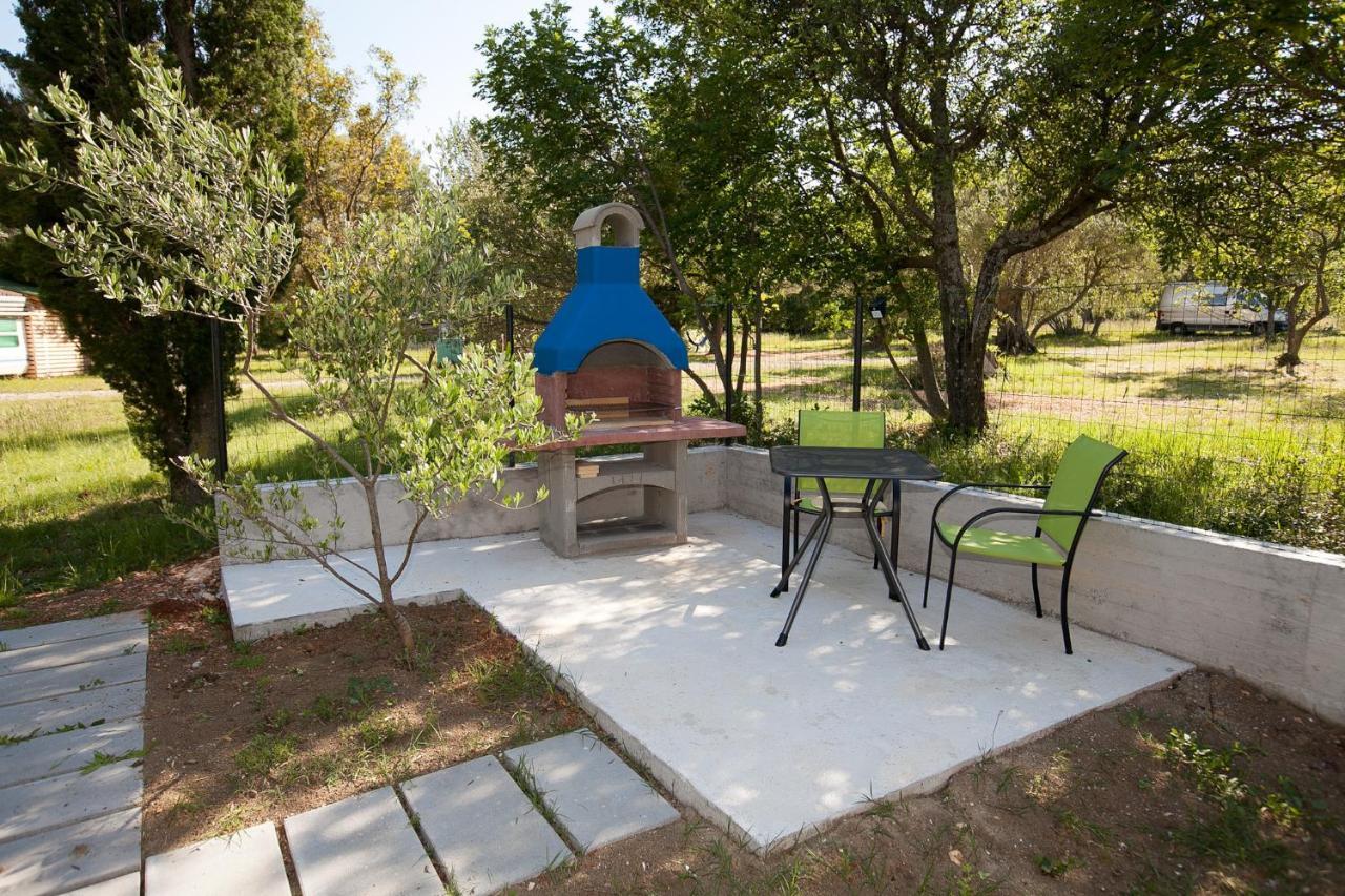 Apartmani Lea Starigrad Paklenica Extérieur photo