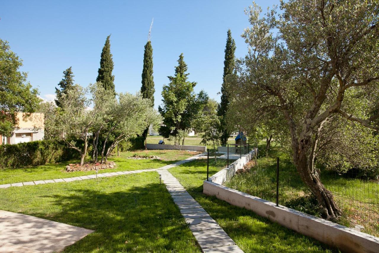 Apartmani Lea Starigrad Paklenica Extérieur photo