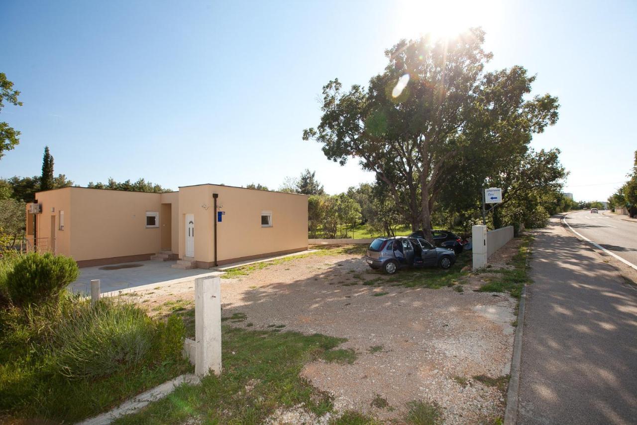 Apartmani Lea Starigrad Paklenica Extérieur photo