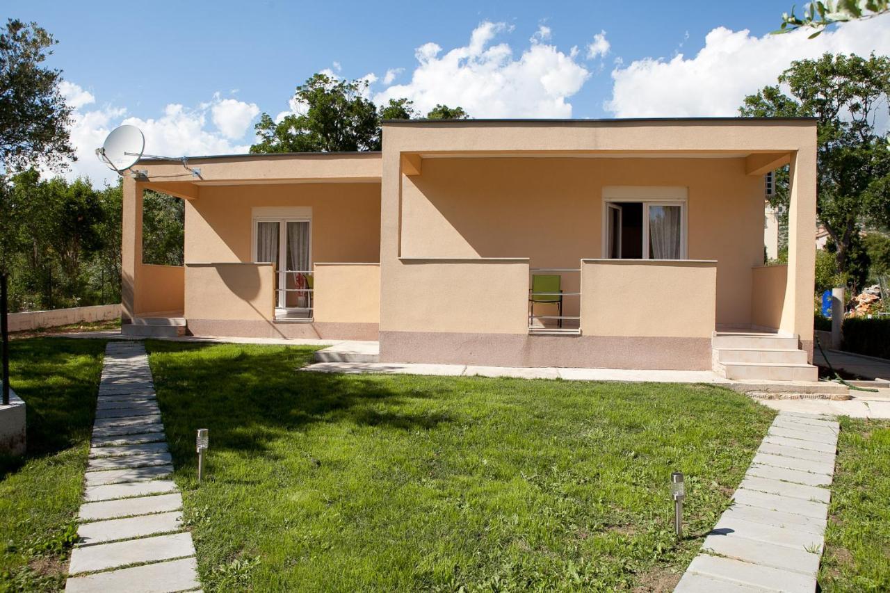 Apartmani Lea Starigrad Paklenica Extérieur photo